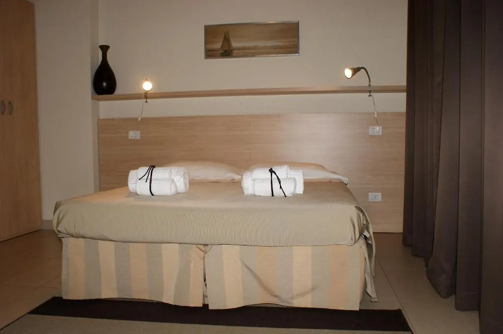 Residence Belmare Rimini 4*,