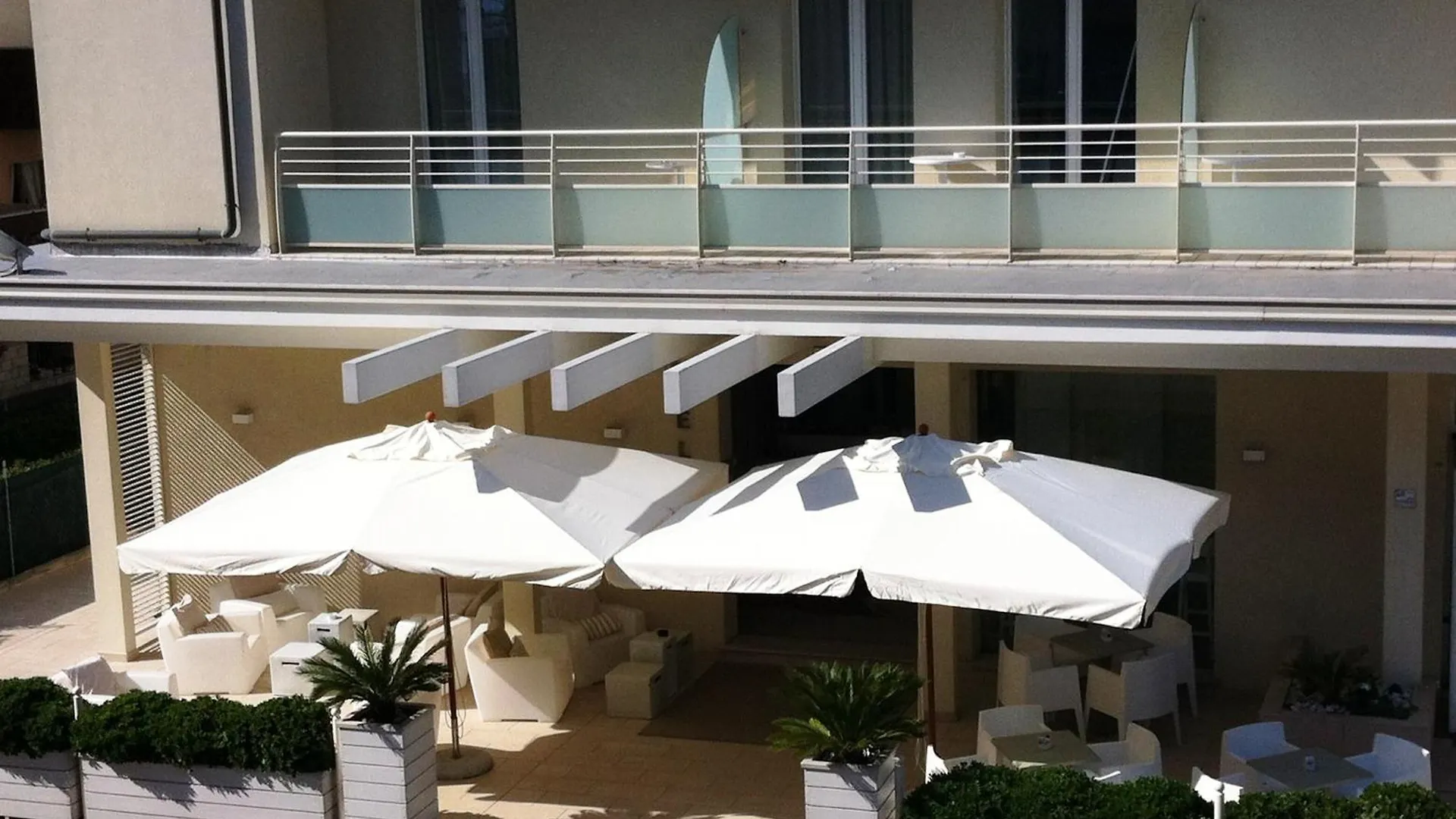 Residence Belmare Rimini 4*,