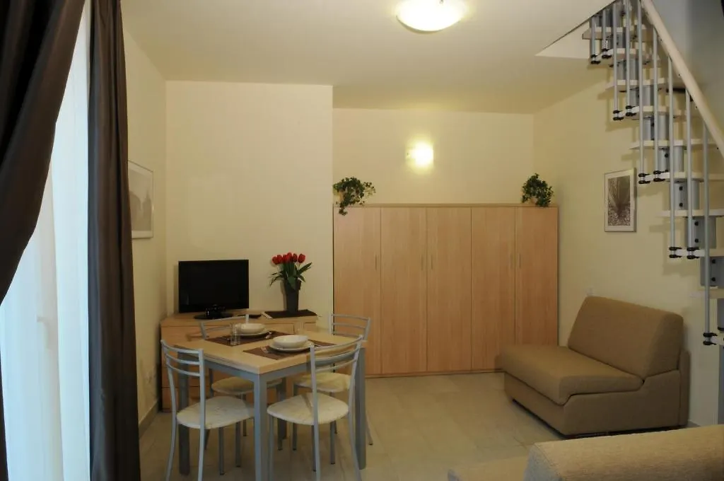 Residence Belmare Rimini 4*,  Italia
