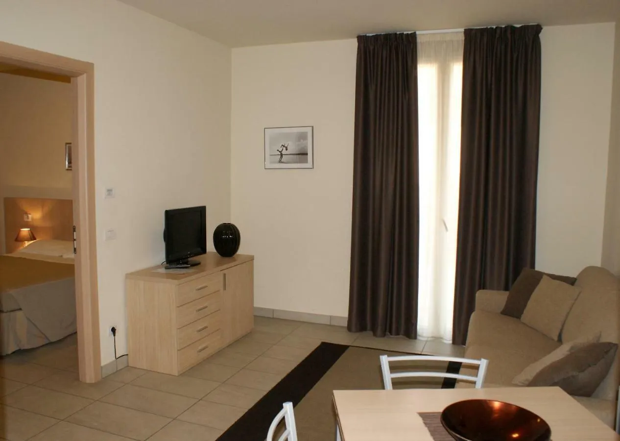 Residence Belmare Rimini 4*,  Italia